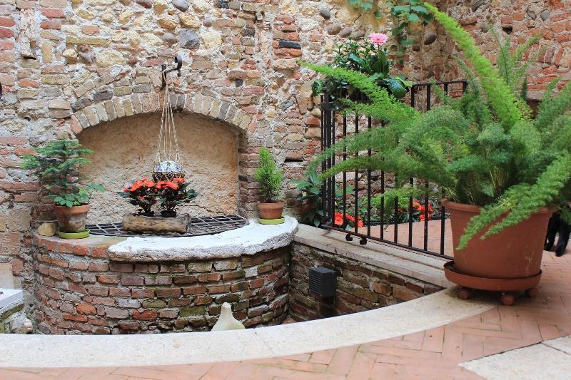 Residenza Carducci Centro Storico Lägenhet Verona Exteriör bild