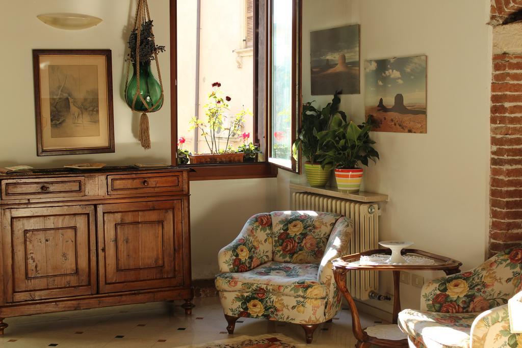 Residenza Carducci Centro Storico Lägenhet Verona Rum bild