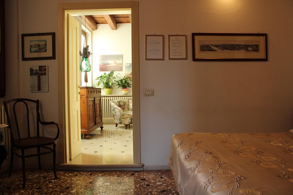 Residenza Carducci Centro Storico Lägenhet Verona Rum bild